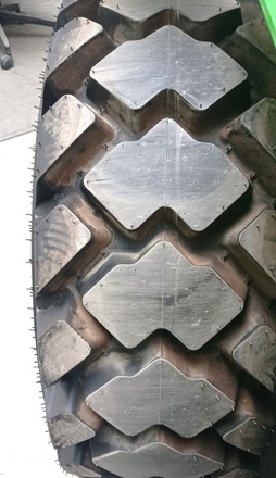 SPAREPARTS|FIRSTGREEN - Wheels R+L on a smooth surface