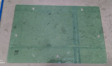 PREOWN|FIRSTGREEN Rear window